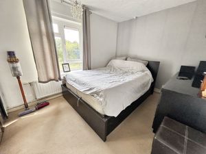 Bedroom- click for photo gallery